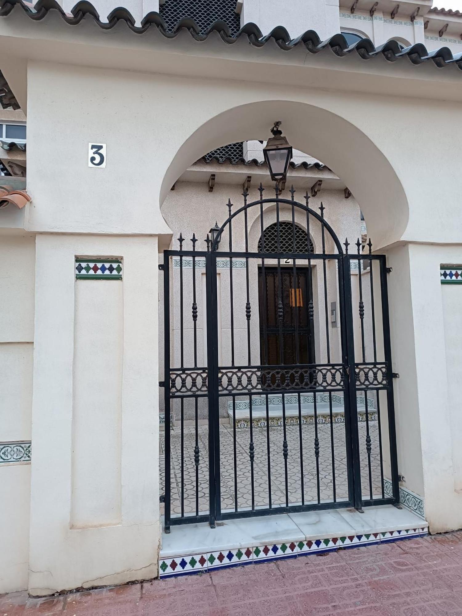 Residencia Alhambra Los Cisnes Torrevieja Exteriér fotografie
