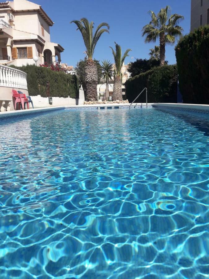 Residencia Alhambra Los Cisnes Torrevieja Exteriér fotografie