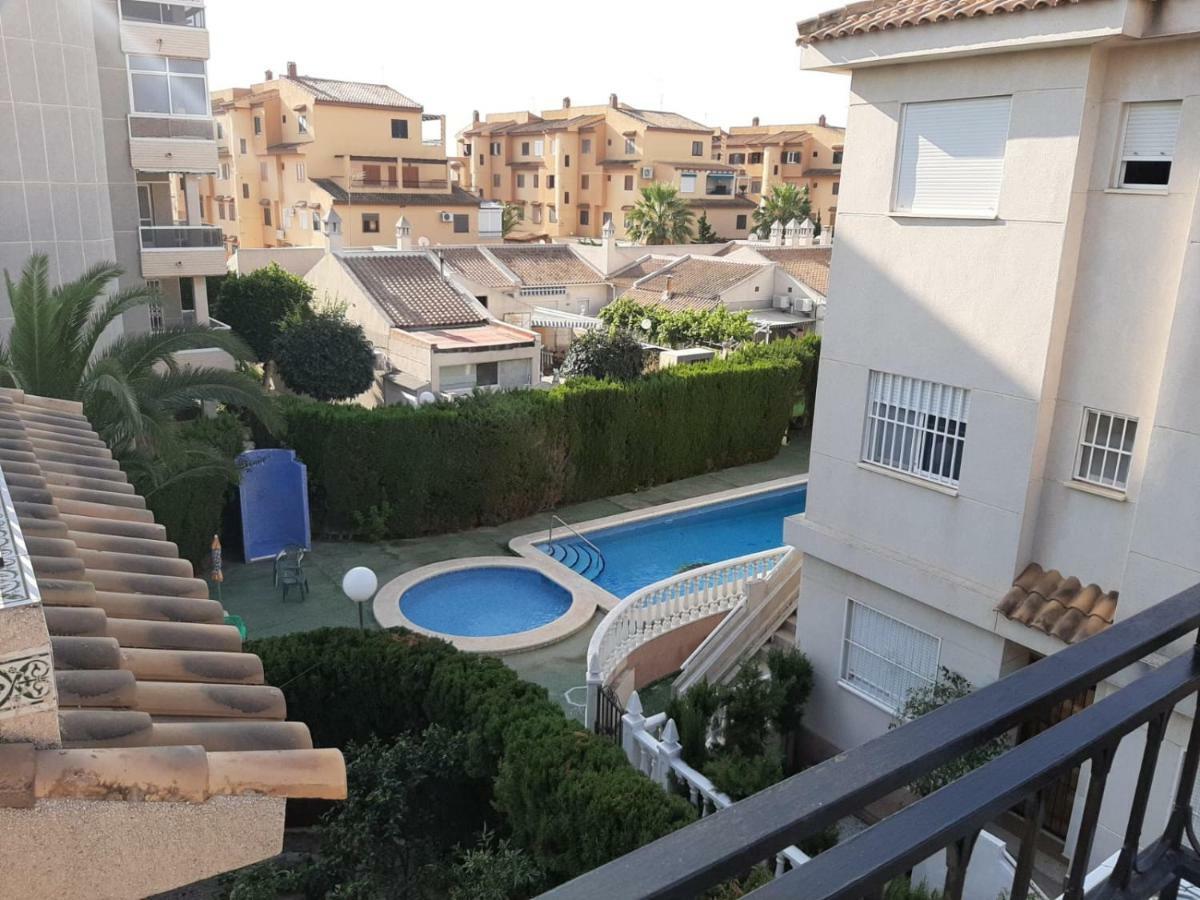 Residencia Alhambra Los Cisnes Torrevieja Exteriér fotografie